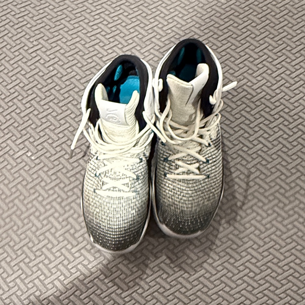 Gently Used Sz 10 Air Jordan 31 ‘N7’ No Box
